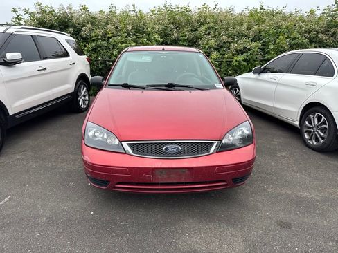 Used 2005 Ford Focus ZX3 Hatchback FWD image 12