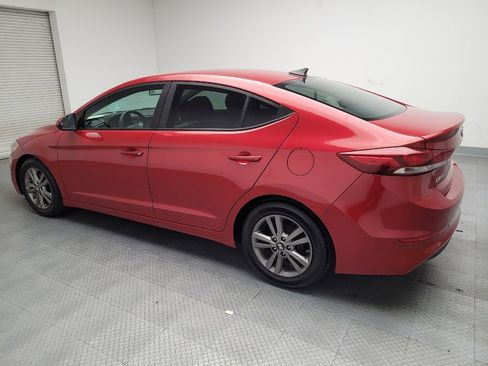 Used 2017 Hyundai Elantra SE image 3