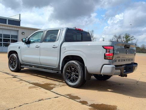 New 2026 Nissan Frontier SV w/ SV Convenience Package image 3
