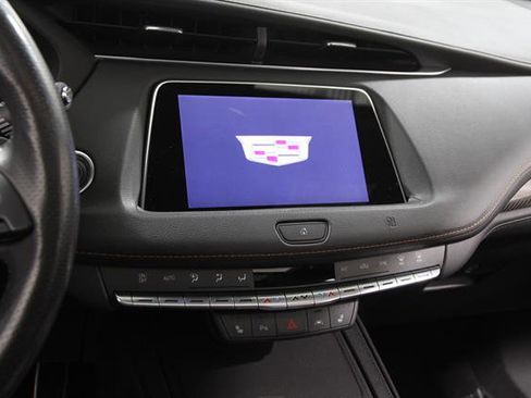 Used 2019 Cadillac XT4 Sport w/ Cold Weather Package image 9