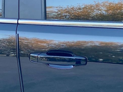 Used 2019 GMC Canyon SLE w/ Driver Alert Package image 19