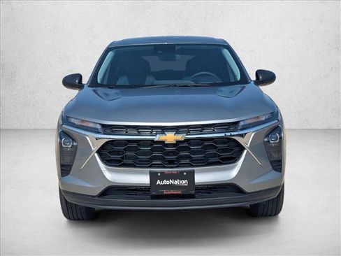New 2026 Chevrolet Trax LS FWD image 6