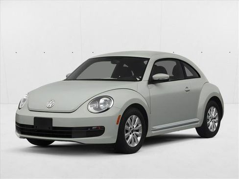 Used 2013 Volkswagen Beetle TDI image 1