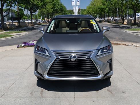 Used 2018 Lexus RX 350L FWD image 3