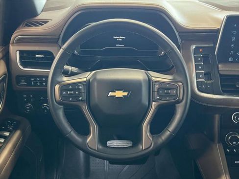 Used 2024 Chevrolet Suburban High Country image 15