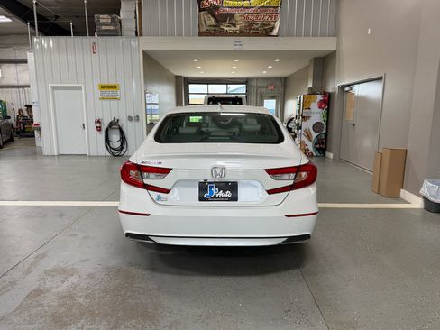 Used 2018 Honda Accord EX-L image 6