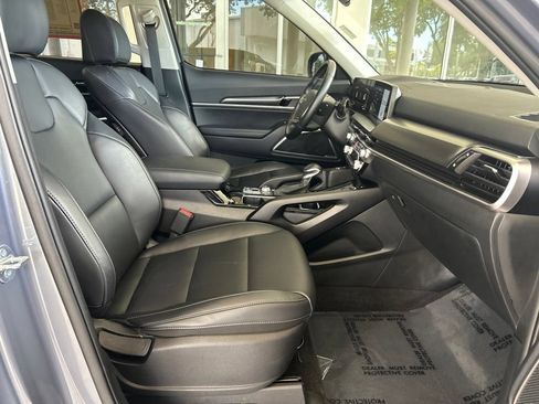 Used 2025 Kia Telluride S AWD/4WD image 22