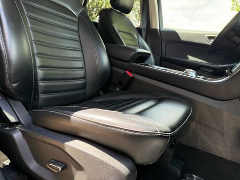 Used 2019 Ford Edge SEL w/ Equipment Group 201A FWD image 29