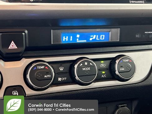 Used 2022 Toyota Tacoma SR5 AWD/4WD image 9