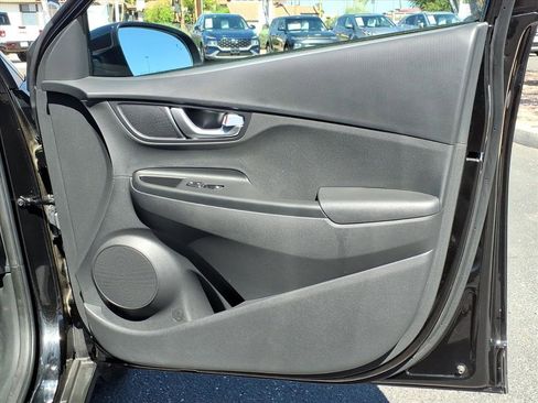 Used 2022 Hyundai Kona SEL w/ Convenience Package image 15