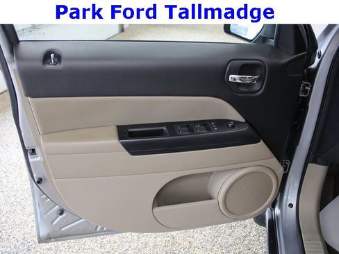 Used 2017 Jeep Patriot Sport w/ Power Value Group image 11