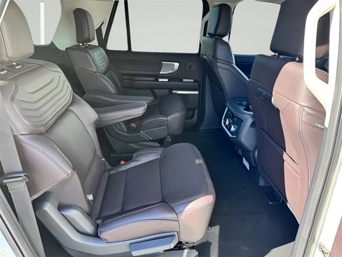 New 2025 Ford Expedition Max Platinum w/ Platinum Ultimate Package image 17