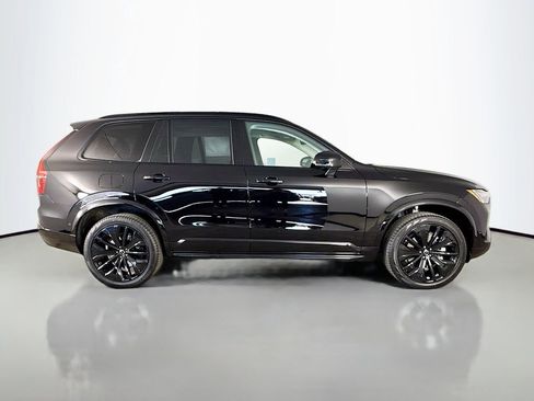 New 2026 Volvo XC90 B6 Ultra w/ Protection Package image 8