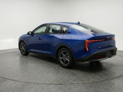 Used 2025 Kia K4 FWD image 6