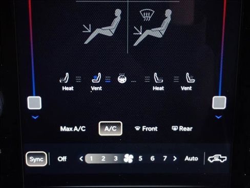 Used 2022 RAM 1500 Laramie w/ Sport Appearance Package AWD/4WD image 18