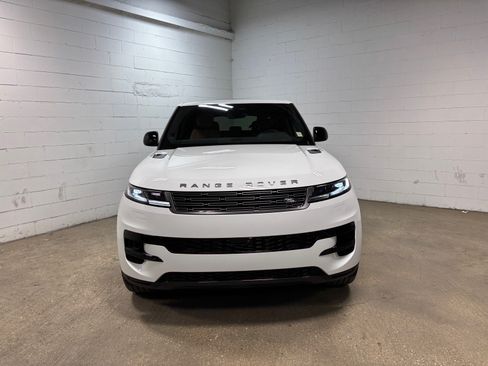 New 2026 Land Rover Range Rover Sport SE AWD/4WD image 3