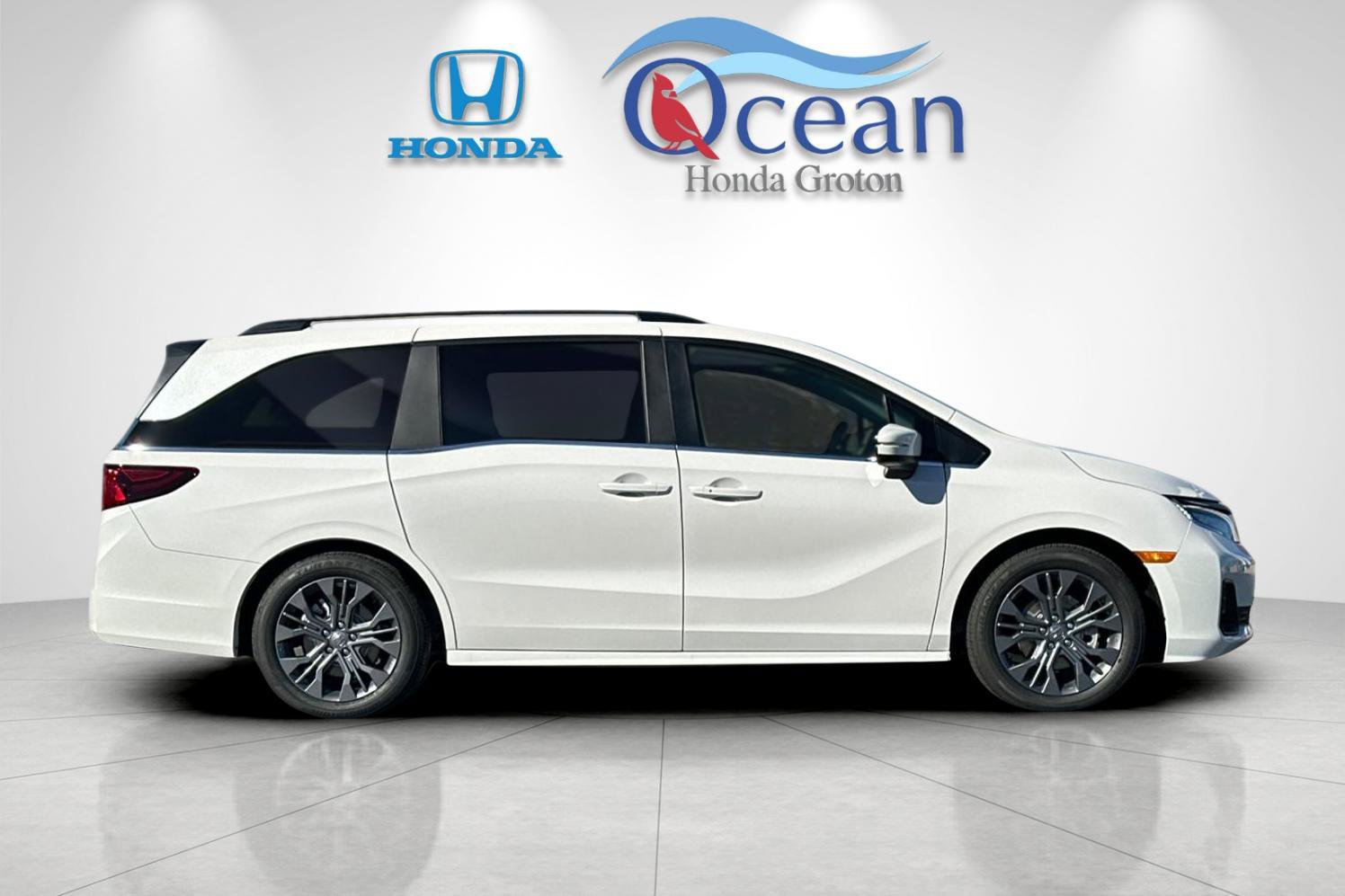 New 2027 Honda Odyssey Touring image 6
