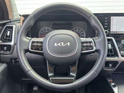 Used 2022 Kia Sorento S AWD/4WD image 18