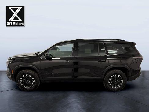 Used 2025 Chevrolet Traverse Z71 w/ LPO, Floor Liner Package image 3