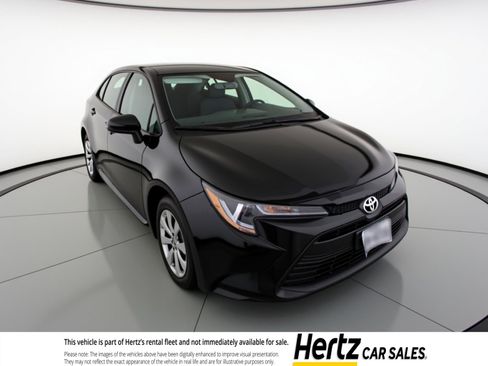Used 2025 Toyota Corolla LE FWD image 1