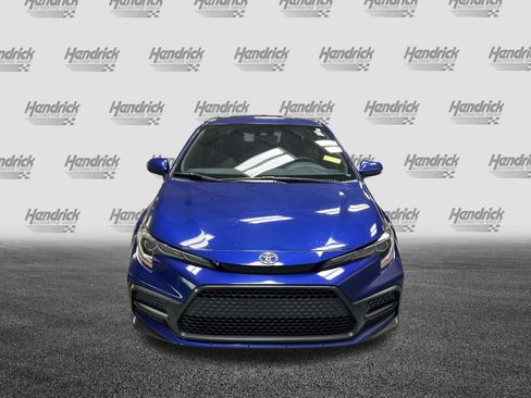 Used 2021 Toyota Corolla SE FWD image 2