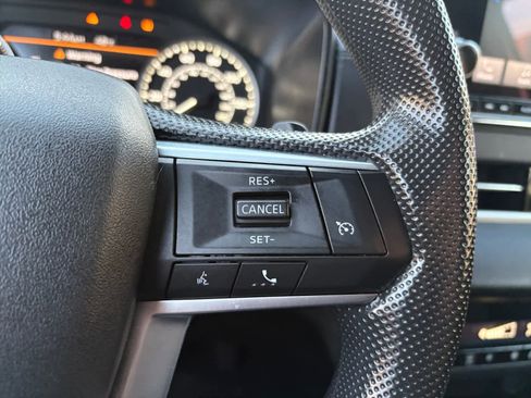 Used 2024 Mitsubishi Outlander ES image 22