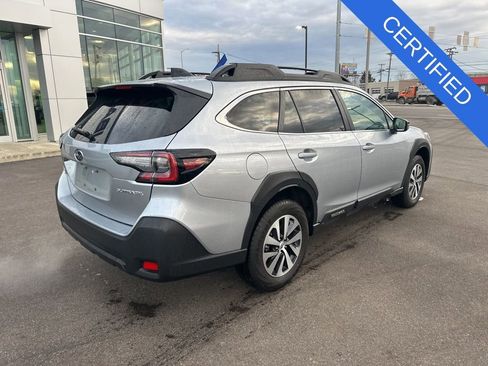 Certified 2025 Subaru Outback Premium image 6