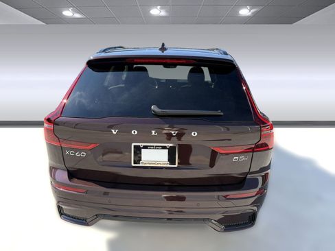 New 2026 Volvo XC60 B5 Core w/ Climate Package image 10