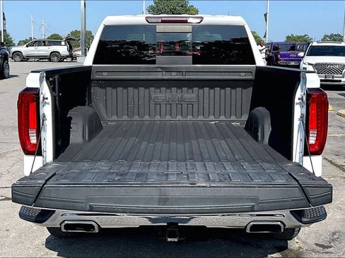 Used 2021 GMC Sierra 1500 SLT w/ SLT Convenience Package AWD/4WD image 16