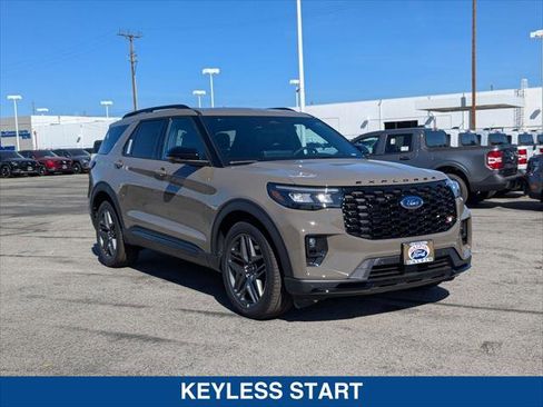 New 2026 Ford Explorer ST w/ Sun And Sound Package image 7