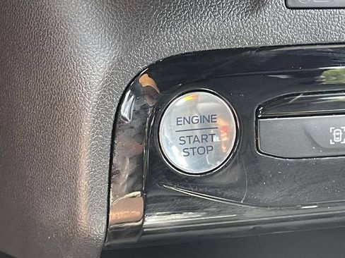 Certified 2025 Ford Escape ST-Line w/ Tech Pack #1 AWD/4WD image 29