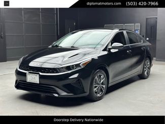 Used 2023 Kia Forte LXS image 1