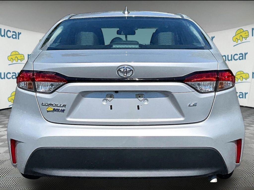 Used 2026 Toyota Corolla LE FWD image 5