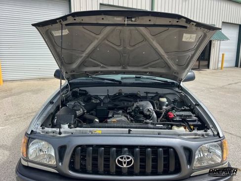 Used 2004 Toyota Tacoma 2WD Regular Cab w/ Enhancement Pkg image 17