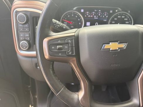 Used 2019 Chevrolet Silverado 1500 High Country w/ Technology Package AWD/4WD image 6
