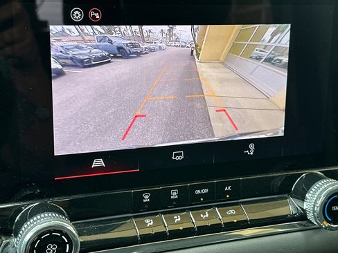 Used 2025 GMC Canyon Elevation RWD image 19