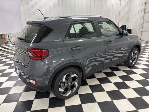 Used 2026 Hyundai Venue SEL FWD image 3