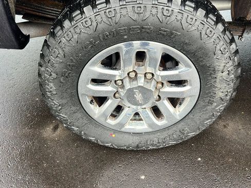 Used 2016 Chevrolet Silverado 2500 LT w/ LT Convenience Package image 33