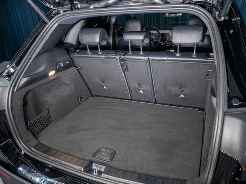 New 2025 Mercedes-Benz GLA 250 image 6