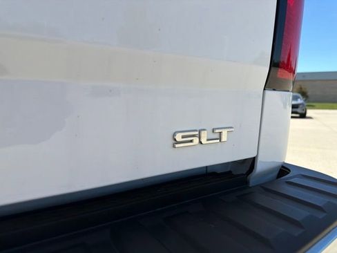 Used 2015 GMC Sierra 1500 SLT w/ SLT Preferred Package AWD/4WD image 35