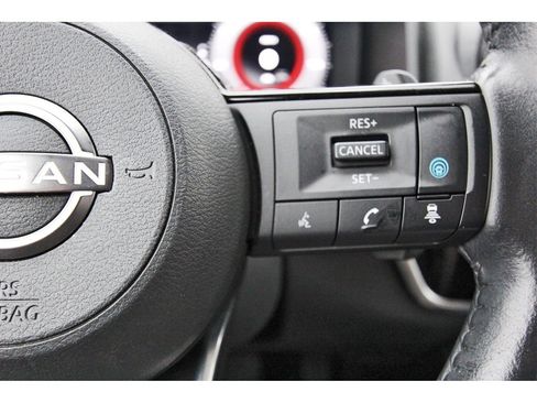 Used 2023 Nissan Rogue Platinum w/ Platinum Premium Package image 12