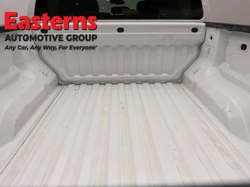Used 2023 Chevrolet Colorado W/T RWD image 9