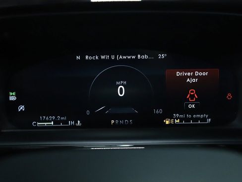 Certified 2023 Lincoln Nautilus Reserve w/ Luxury Package image 26