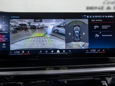 Used 2025 BMW X7 M60i w/ Executive Package AWD/4WD image 29