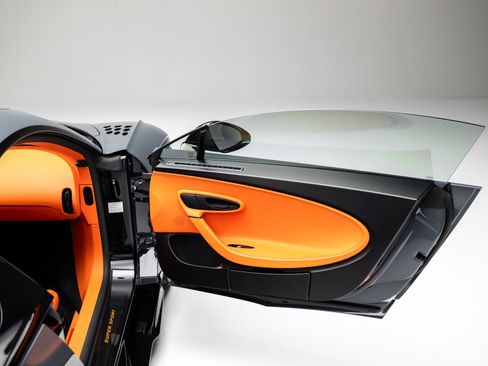 Used 2024 Bugatti Chiron Super Sport image 28