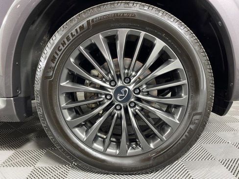 Used 2023 INFINITI QX80 Premium Select w/ Cargo Package image 11