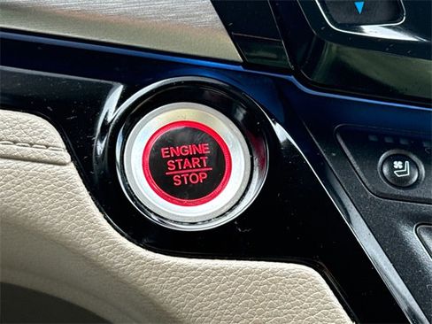 Used 2019 Honda Odyssey Elite image 30