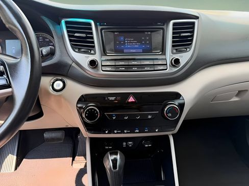 Used 2017 Hyundai Tucson Sport AWD/4WD image 11