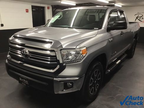 Used 2017 Toyota Tundra SR5 image 6