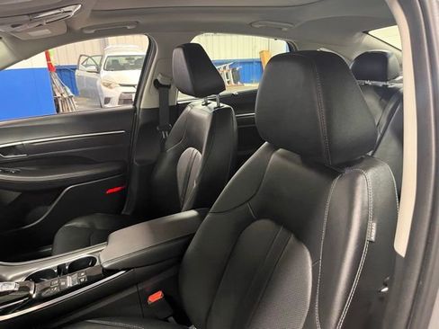 Used 2023 Hyundai Sonata Limited image 23